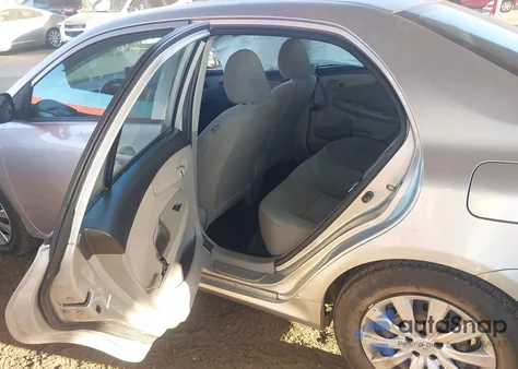 2013 Toyota Corolla L z USA, uszkodzony, nr VIN 5YFBU4EE4DP151864